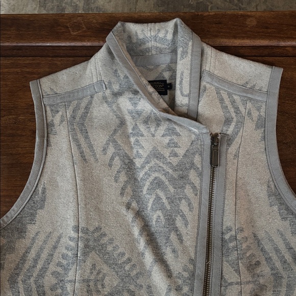 Pendleton Gray Diamond Pattern Vest - Picture 1 of 8